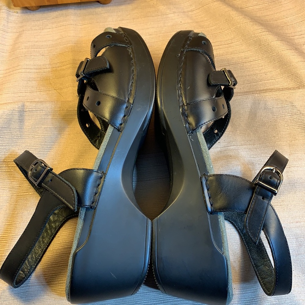 NWOT Leather sandals, adjustable never worn, comfy 3 - Picture 7 of 16